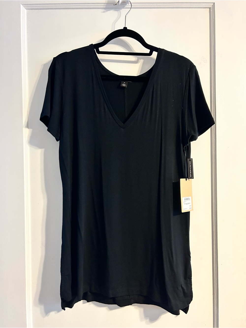 Nordstrom Black V-Neck Short Sleeve Tee
